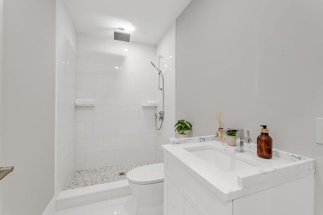 199 Havre St 1, Boston, MA 02128