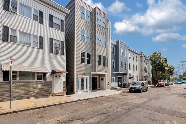 199 Havre St 1, Boston, MA 02128