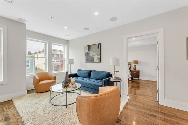199 Havre St 1, Boston, MA 02128