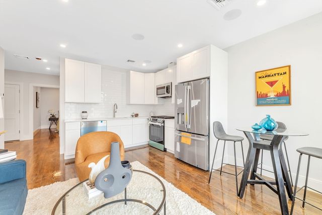 199 Havre St 1, Boston, MA 02128