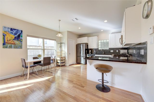 3707 Main Poplar Drive, Houston, TX 77025