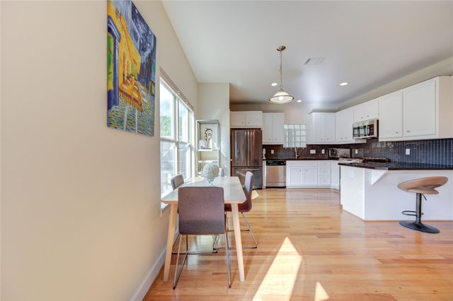 3707 Main Poplar Drive, Houston, TX 77025