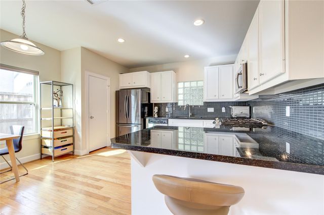 3707 Main Poplar Drive, Houston, TX 77025