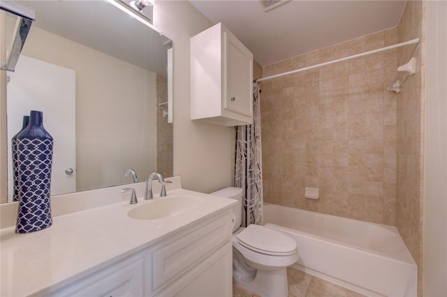 3707 Main Poplar Drive, Houston, TX 77025