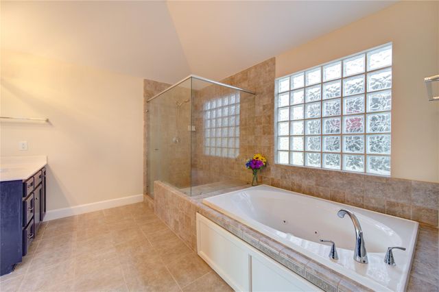 3707 Main Poplar Drive, Houston, TX 77025