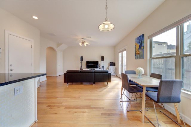 3707 Main Poplar Drive, Houston, TX 77025