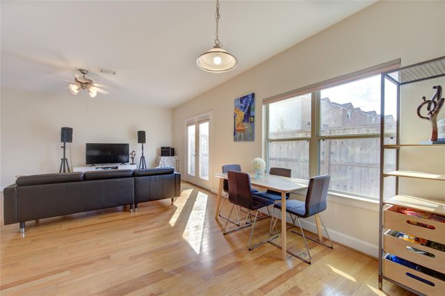 3707 Main Poplar Drive, Houston, TX 77025