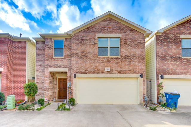 3707 Main Poplar Drive, Houston, TX 77025