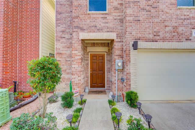 3707 Main Poplar Drive, Houston, TX 77025