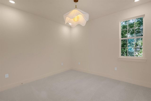 1870 WALKER AVENUE, Winter Park, FL 32789