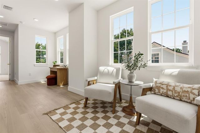 1870 WALKER AVENUE, Winter Park, FL 32789