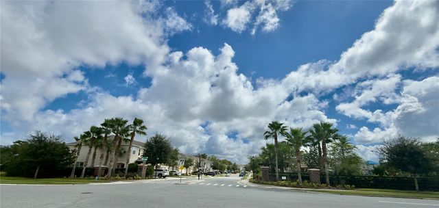 10805 WYNE TREE COURT, Orlando, FL 32824