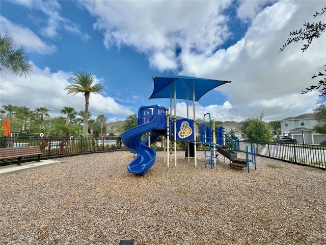 10805 WYNE TREE COURT, Orlando, FL 32824