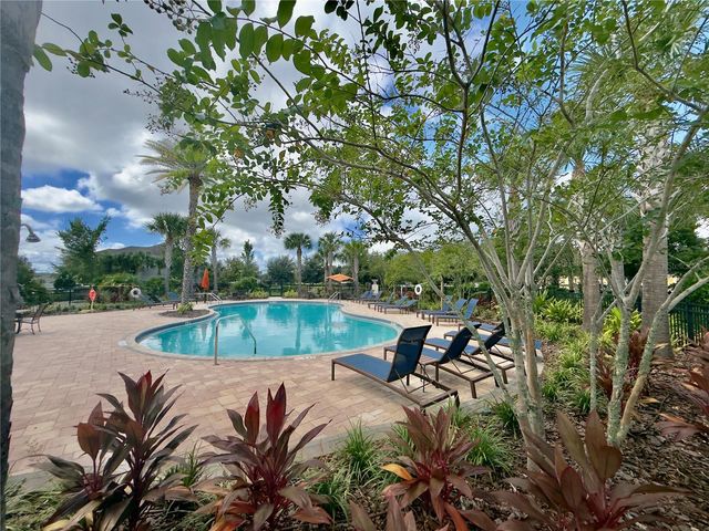 10805 WYNE TREE COURT, Orlando, FL 32824