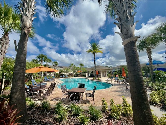 10805 WYNE TREE COURT, Orlando, FL 32824