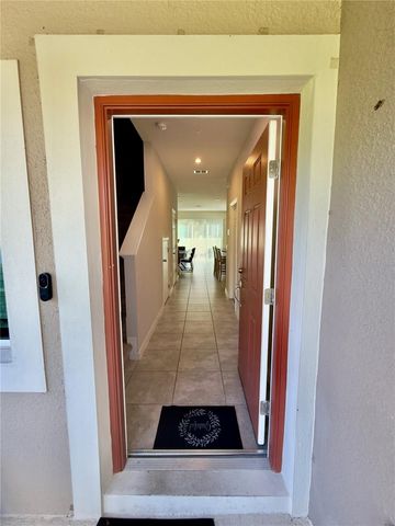 10805 WYNE TREE COURT, Orlando, FL 32824