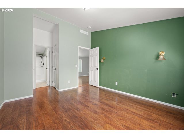 5340 GOLDEN EAGLE Dr, Eugene, OR 97402
