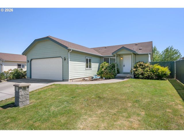 5340 GOLDEN EAGLE Dr, Eugene, OR 97402