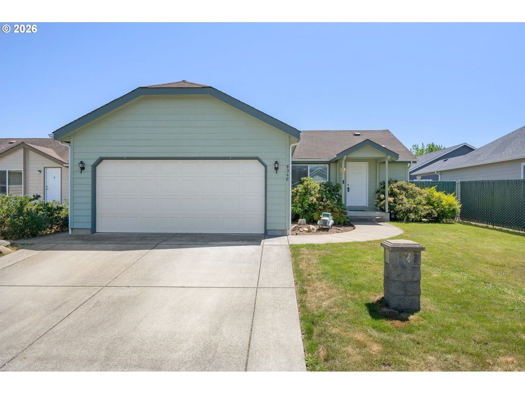 5340 GOLDEN EAGLE Dr, Eugene, OR 97402