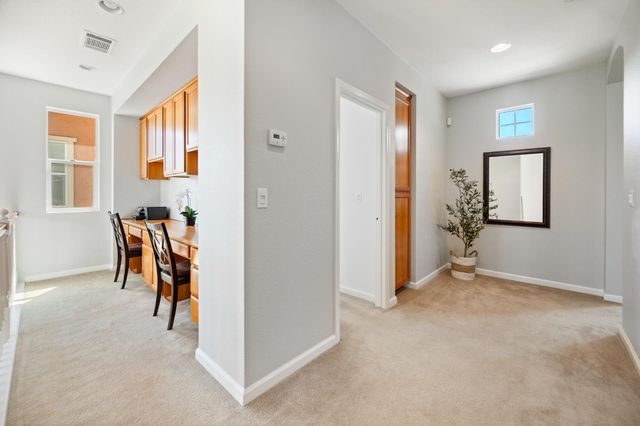 2261 Maverick Ct, Modesto, CA 95355