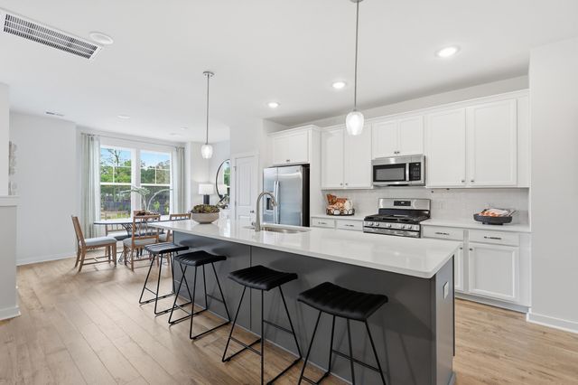 148 Fernbank Road, Johns Island, SC 29455