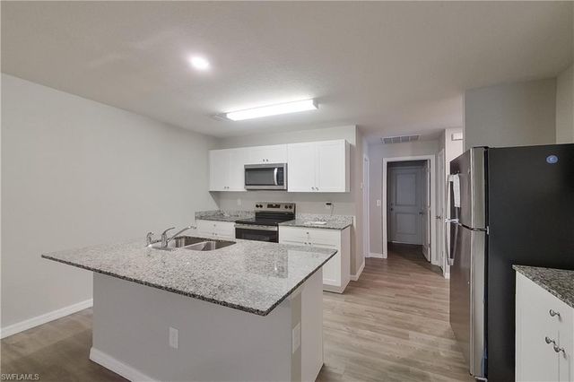 18310 Gibraltar LN, Lehigh Acres, FL 33936