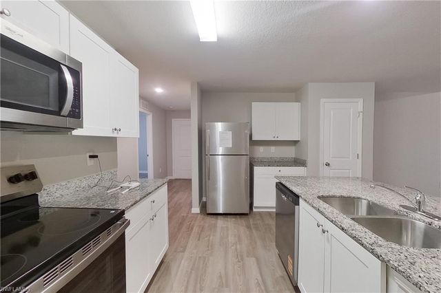 18310 Gibraltar LN, Lehigh Acres, FL 33936