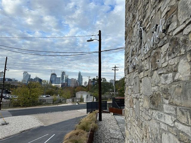 201 Academy DR 104, Austin, TX 78704