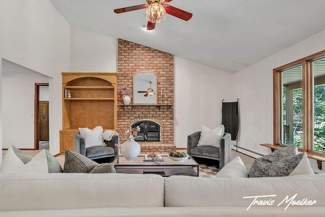 421 Sorrento Drive Se, Gaines Twp, MI 49315