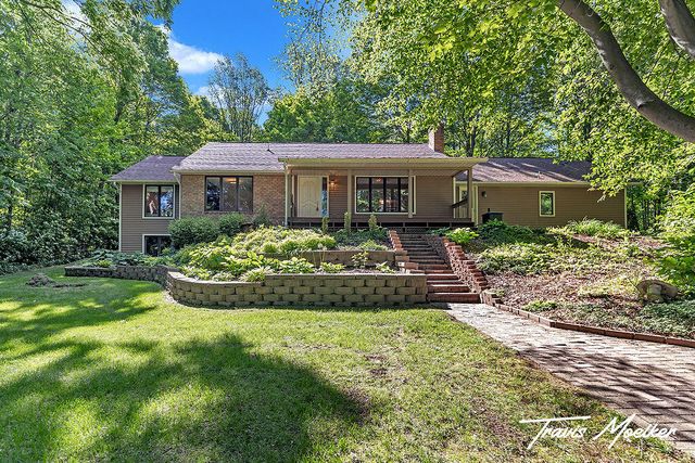 421 Sorrento Drive Se, Gaines Twp, MI 49315