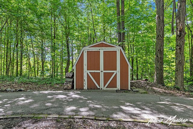 421 Sorrento Drive Se, Gaines Twp, MI 49315