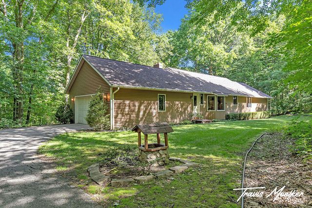 421 Sorrento Drive Se, Gaines Twp, MI 49315