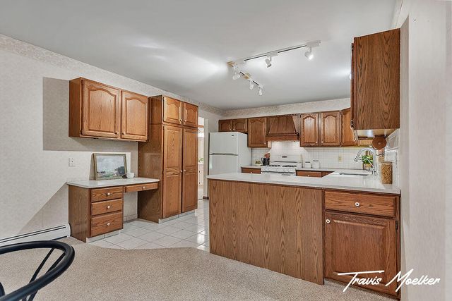 421 Sorrento Drive Se, Gaines Twp, MI 49315