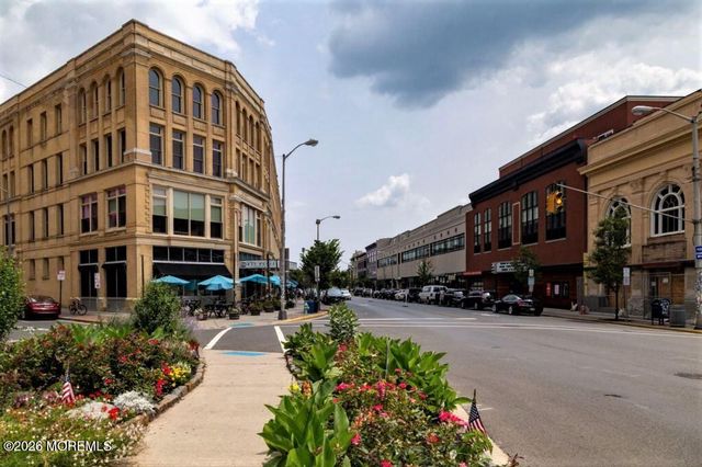 18 Charles Drive, Tinton Falls, NJ 07753