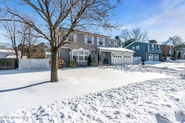 18 Charles Drive, Tinton Falls, NJ 07753