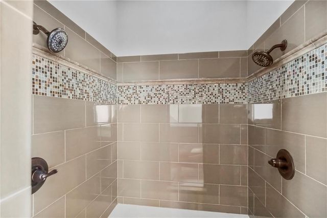 9509 W 164th Street, Overland Park, KS 66085