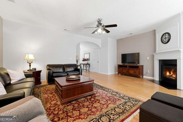 3836 Pleasant Oaks Drive, Lawrenceville, GA 30044