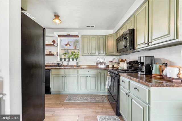 151 MILL RD, Norristown, PA 19401