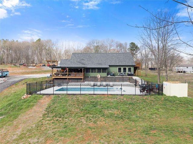 152 Grover Taylor Road, Demorest, GA 30535