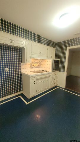 3223 De Charles, Tyler, TX 75701