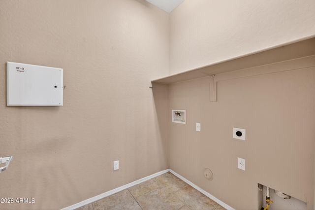 921 W DANA Drive, San Tan Valley, AZ 85143