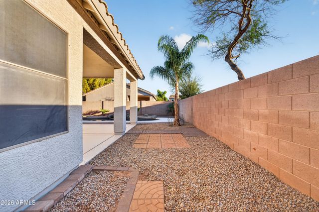 921 W DANA Drive, San Tan Valley, AZ 85143