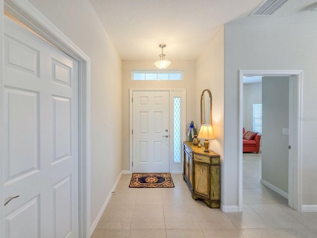 8 LAKELAND WAY, Palm Coast, FL 32137