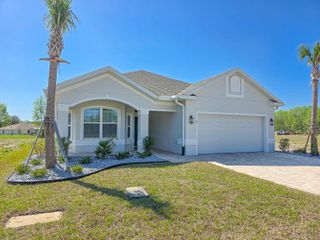 8 LAKELAND WAY, Palm Coast, FL 32137