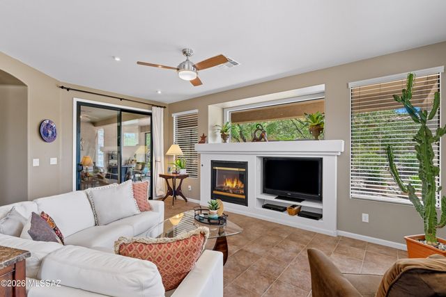 850 N Hale Drive, Green Valley, AZ 85614