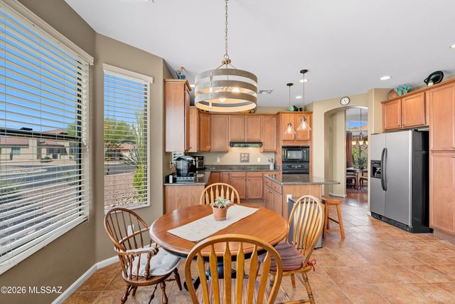 850 N Hale Drive, Green Valley, AZ 85614