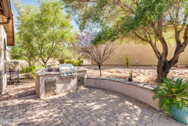 850 N Hale Drive, Green Valley, AZ 85614