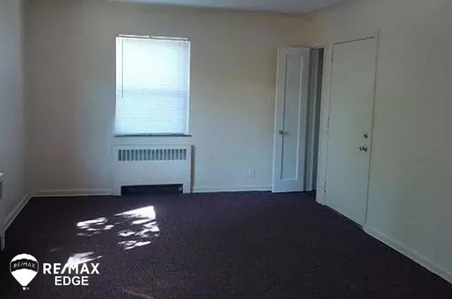 712 S Grand Traverse Street, Flint, MI 48502