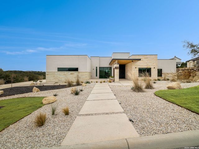 24108 Tres Arroyos, San Antonio, TX 78255