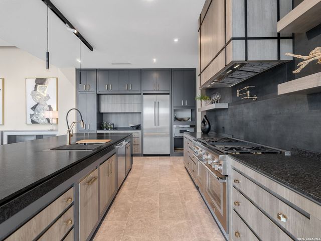 24108 Tres Arroyos, San Antonio, TX 78255